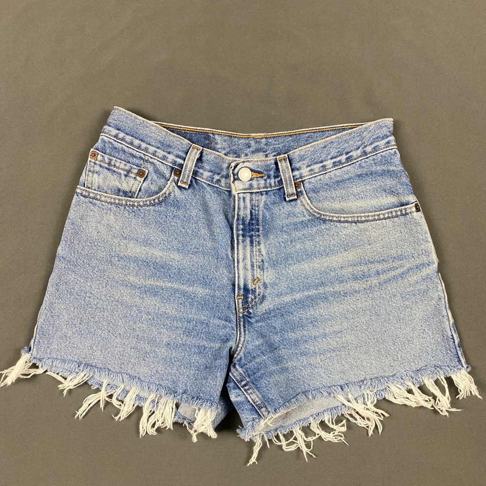 Vintage Levi’s Shorts 💫